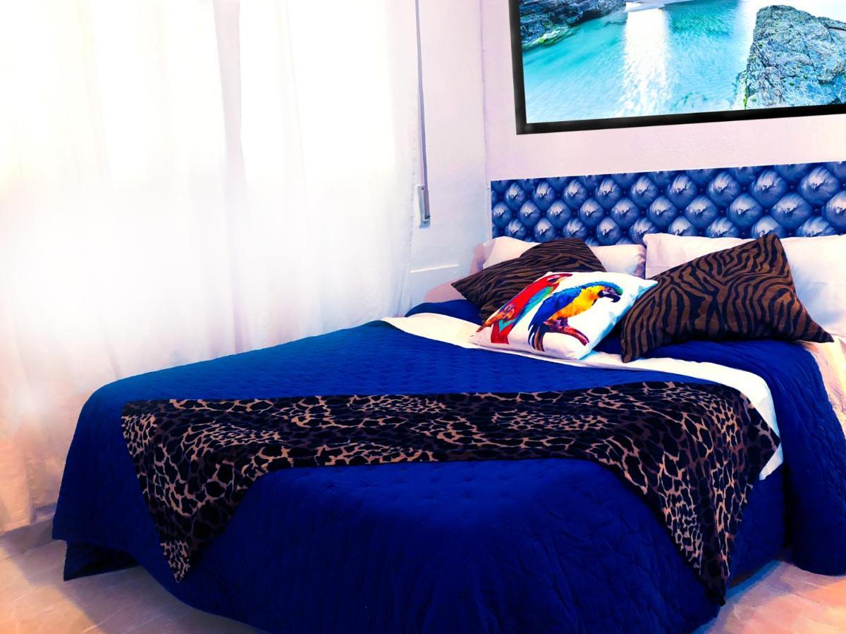 La Reina De Gran Via - Parking Tph Bed & Breakfast Madrid Exterior photo